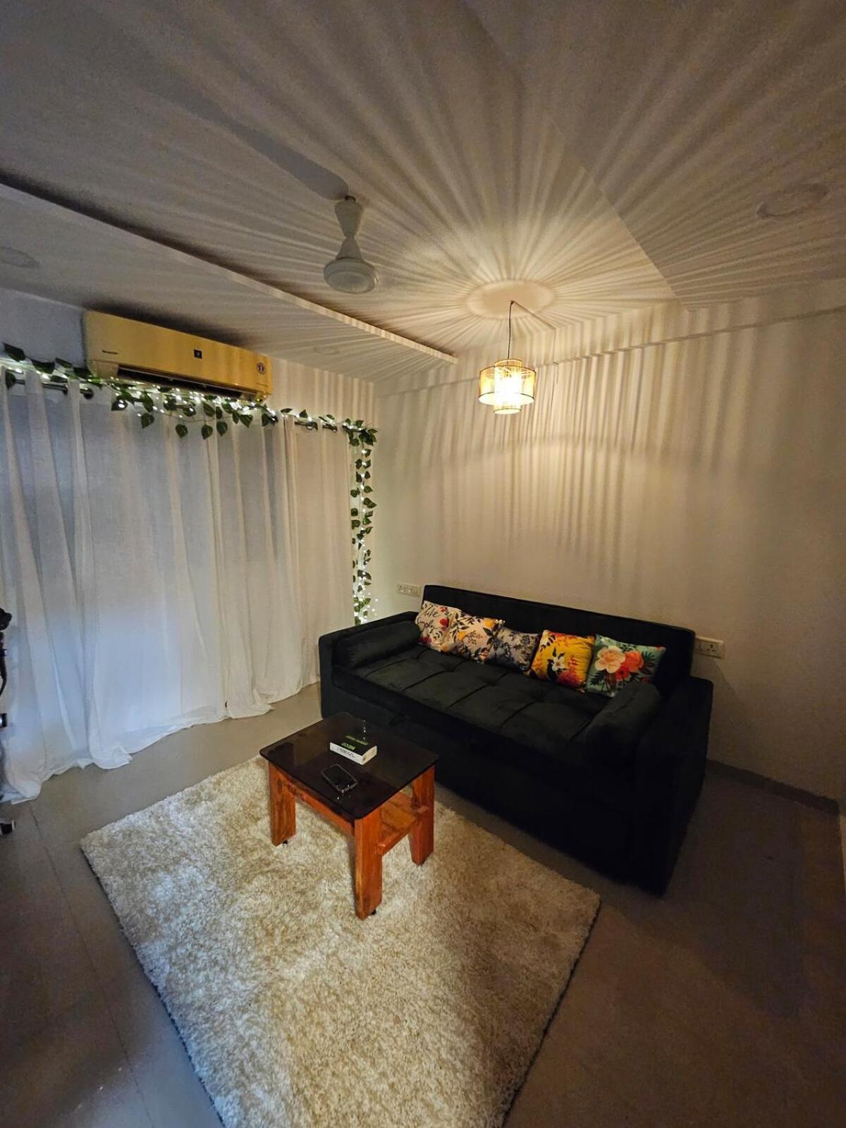 Apartament Carter Bay Peaceful Near The Shore, Bandra Bombaj